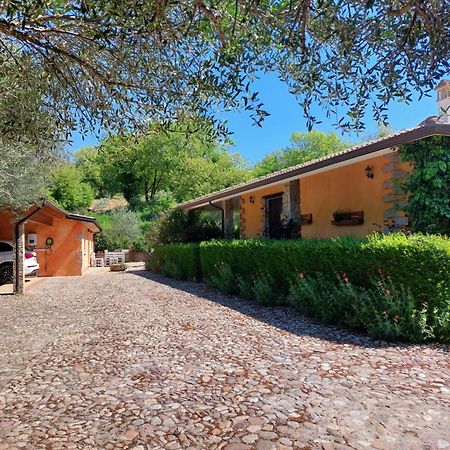 Casa Vacanza Centro Sardegna Sorgono Екстериор снимка