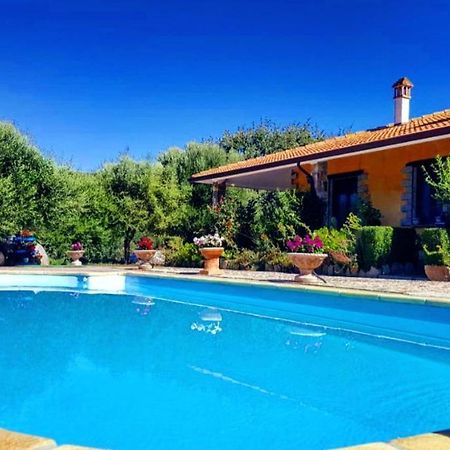 Casa Vacanza Centro Sardegna Sorgono Екстериор снимка