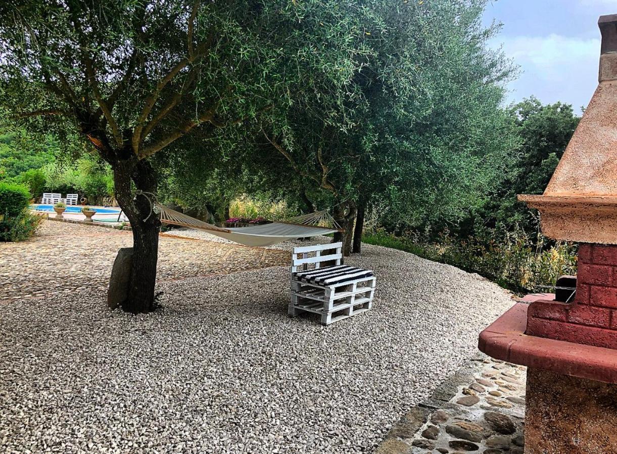 Casa Vacanza Centro Sardegna Sorgono Екстериор снимка