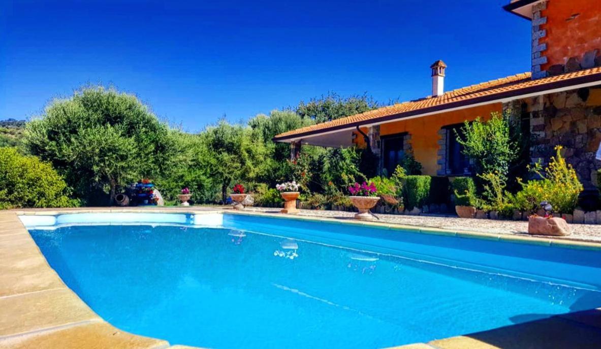 Casa Vacanza Centro Sardegna Sorgono Екстериор снимка
